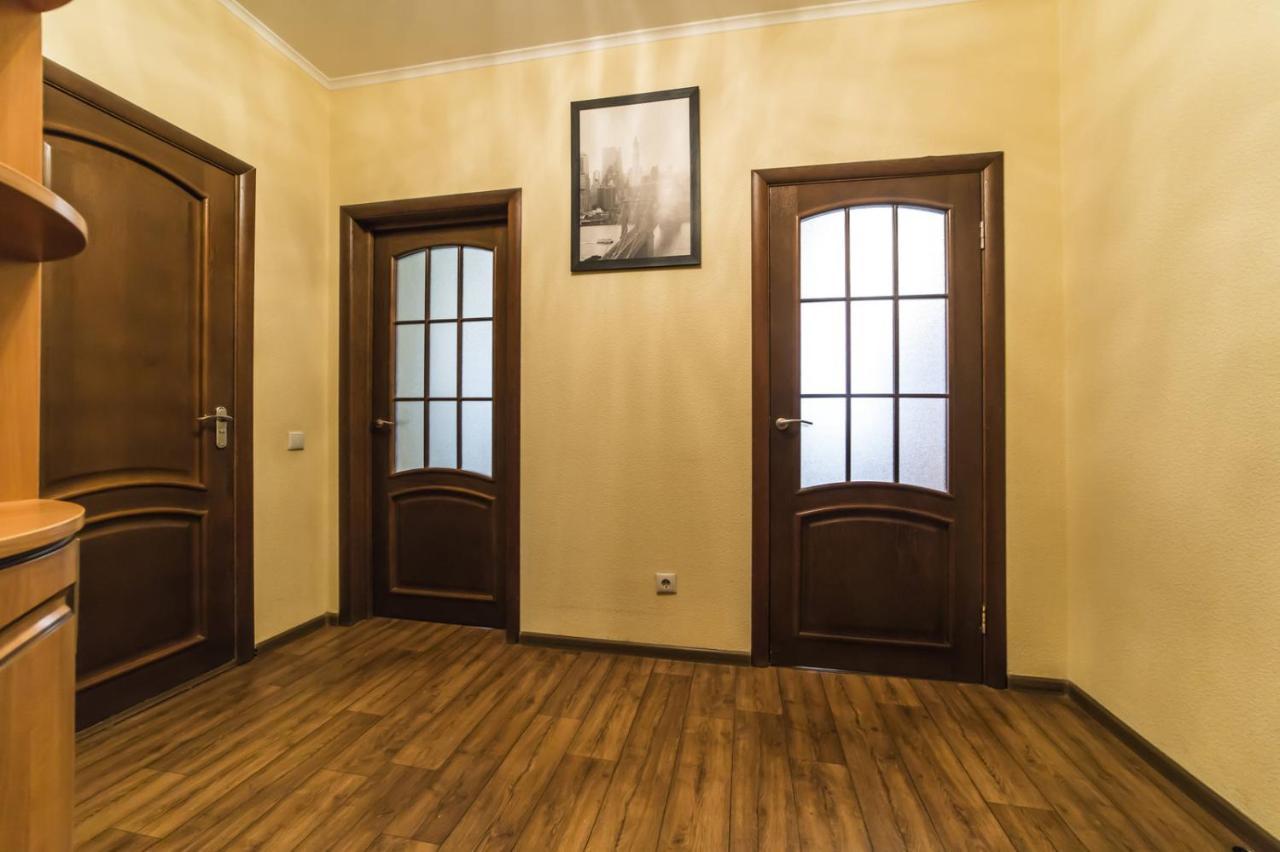 Ferienwohnung 1 Поверх Ж К Паркові Озера Метро Дарниця Kiew Exterior foto