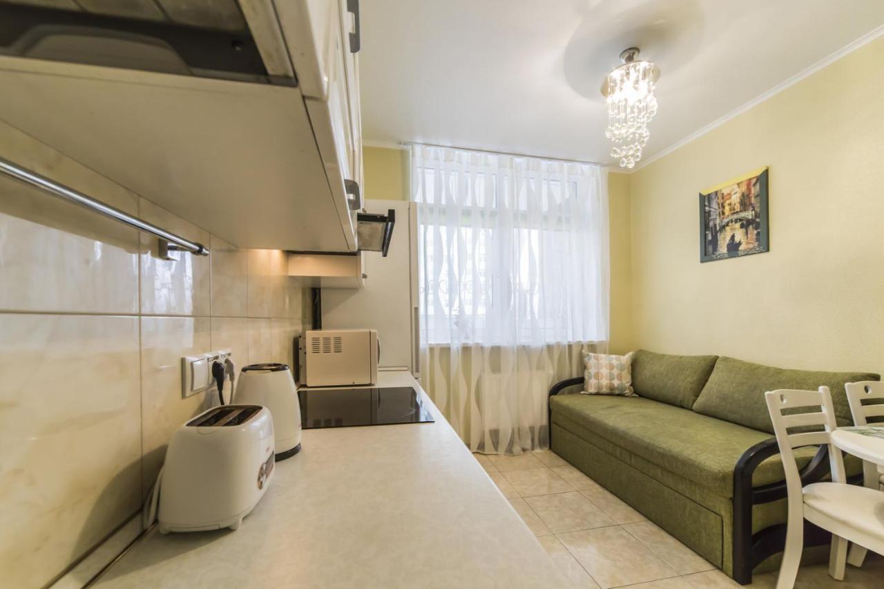 Ferienwohnung 1 Поверх Ж К Паркові Озера Метро Дарниця Kiew Exterior foto